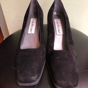 Vero Studio Slip-on Style Heels
